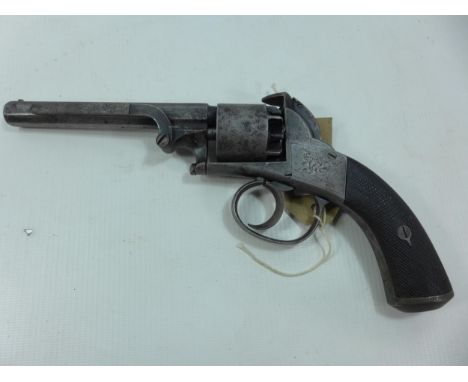 A 19TH CENTURY WEBLEY BENTLEY FIVE SHOT DOUBLE ACTION PERCUSION CAP SPURLESS REVOLVER, 13CM BARREL, ENGRAVED DECORATION AND A