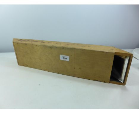 A WOODEN PERISCOPE SUITABLE FOR THE TRENCHES, HEIGHT 54CM 