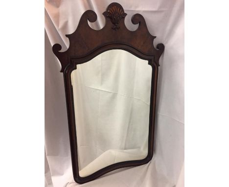 A LARGE OAK FRAMED MIRROR HEIGHT 93CM 