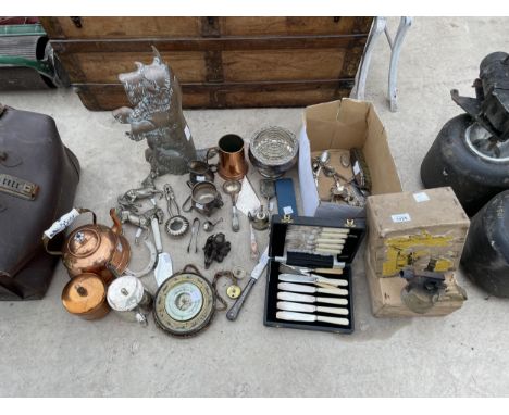 AN ASSORTMENT OF VINTAGE ITEMS TO INCLUDE SILVER PLATE FLATWARE, JUGS AND A PARAFIN BLOW LAMP ETC 
