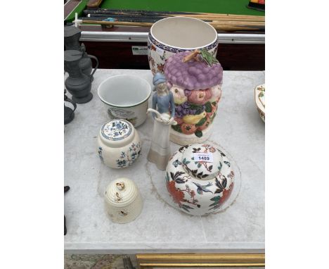 AN ASSORTMENT OF CERAMIC WARE TO INCLUDE GINGER JARS AND PLANTERS ETC 