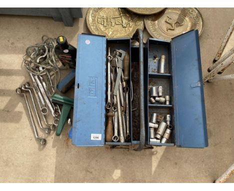 AN ASSORTMENT OF TOOLS TO INCLUDE A TOOL BOX, SPANNERS AND SOCKETS ETC 