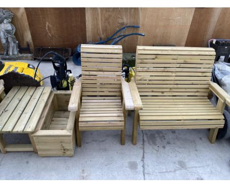 A WOODEN GARDEN FURNITURE SET TO INCLUDE A TWO SEATER BENCH, A CHAIR, A PLANTER AND A SIDE TABLE 