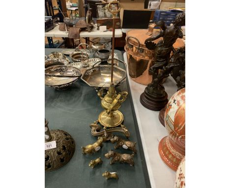 A COLLECTION OF BRASS ITEMS TO INCLUDE AN INCENSE STICK HOLDER WIT HASH CATCHER AND VARIOUS SIZED WESTIES 