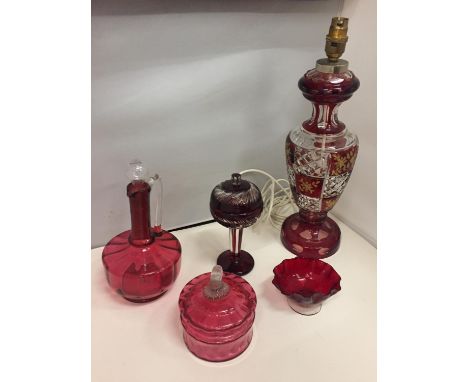 A COLLECTION OF CRANBERRY COLOURED GLASS TO INCLUDE A LAMP BASE HEIGHT 44CM 