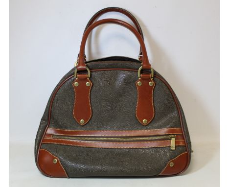 Vintage Mulberry mole/brandy scotchgrain bowling bag with front zip pocket and twin handles, purchased approx. 2007 at the Mu