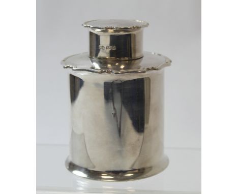 Silver cylindrical caddy with waved moulded edges by Harry Atkin, Sheffield 1909.&nbsp;7½ oz. 