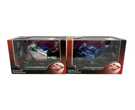 Guiloy 1/10th scale signed Valentino Rossi motorbikes, certificates of authenticity by Heroes Memorabilia (Spain), with April