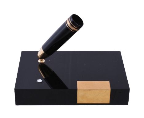 Montblanc, Meisterstuck, a black desk stand with pen holder, the rectangular base with a swivel pen holder, 12 x 8cm