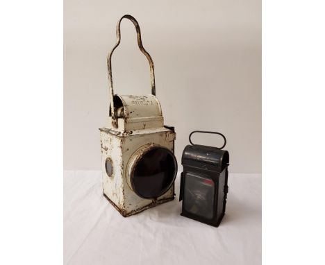 VINTAGE RAILWAY WORKERS OIL LAMPwith fold over carry handle and belt loop attachment, with a front clear glass lens and rear 