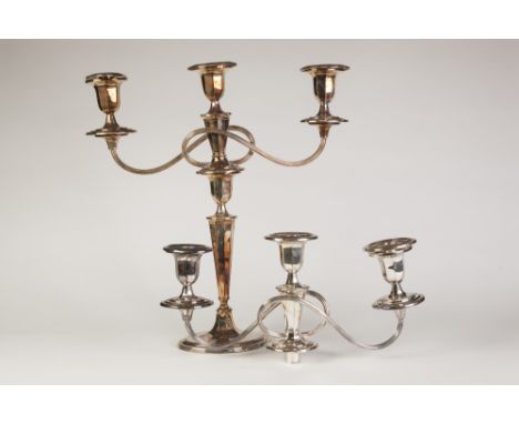 AN EARLY TWENTIETH CENTURY ELECTROPLATE-ON-COPPER TRIPLE LIGHT REFLEX CANDELABRUM REMOVABLE FROM A CANDLESTICK BASE, 17 3/4" 