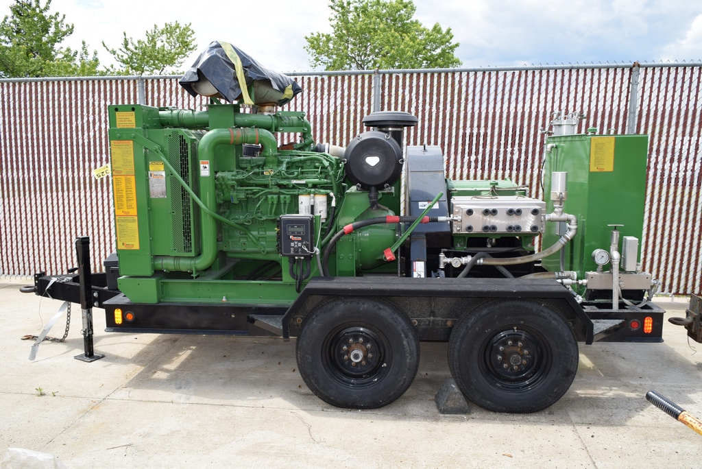 NLB 40305DBAS MODEL 305 PORTABLE HIGH PRESSURE WATER JET PUMP UNIT S/N