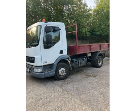 2013 DAF Tipper Hook body skip lorry 45.160 with 4462 diesel engine. 7.5 tonne. REG NO: SH13 BFY. Log Book: Yes. Keys: 2 sets