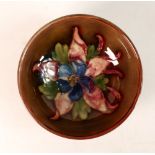 Moorcroft Columbine pattern pin dish. Diameter: 9cm