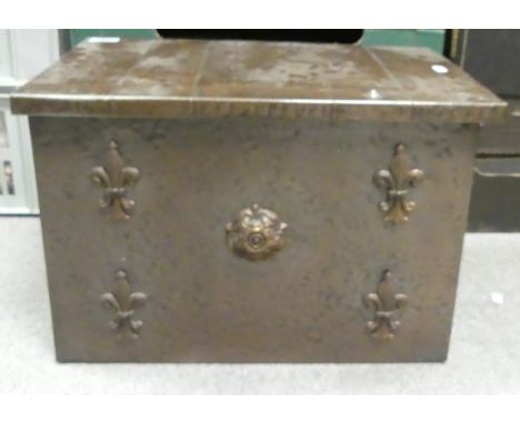 A Early-Mid 20th Century Coal Bin. Decorated with Fleur De Lys and Tudor Rose. Height: 32.5cm 