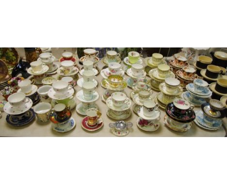 Teawares - various decorative teacups &amp; saucers including Spode, Aynsley, Colclough &amp; Coalport; others etc. qty