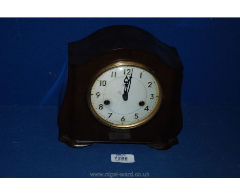 A Smith's Bakelite Mantle Clock
