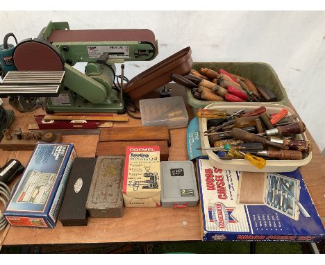 Large quantity of tools including chisels, multi sanding machine, small workmate, electric plane, router and other hand tools