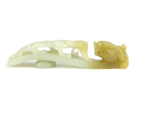 Chinese jade belt hook carved with a dragon head 11 cm L 
