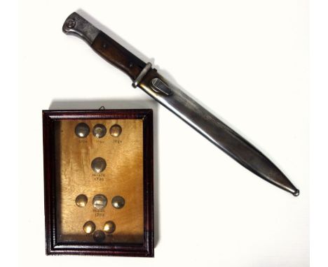 German pre-war K98 bayonet by Carl Eickhorn, blade numbered 8578 J, Length 25.3cm, polished metal scabbard with pommel, stamp