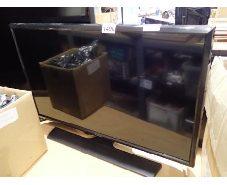 Samsung T28 widescreen TV. Not available for in-house P&amp;P, contact Paul O'Hea at Mailboxes on 01925 659133. All electrica