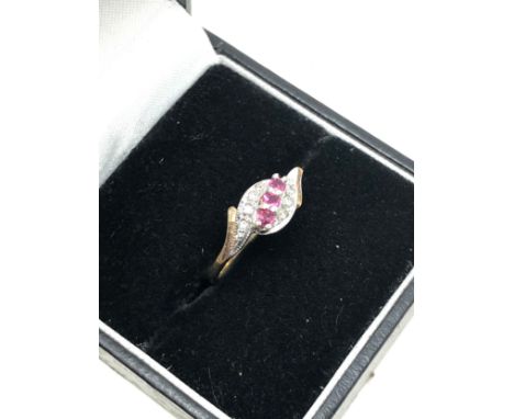 9ct gold vintage ruby &amp; diamond twist setting dress ring (2.1g)