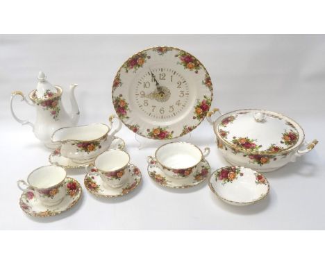 LARGE ROYAL ALBERT 'OLD COUNTRY ROSES' TEA/COFFEE AND DINNER SERVICEcomprising eight tea cups, thirty saucers, twenty-four si