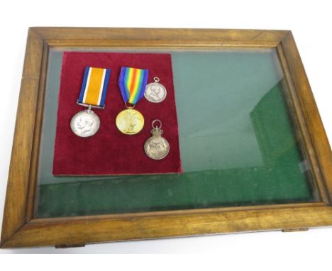 Medals - WWI pair named 2651 Pte W.G. Pitman Hamps R together with an Austrian Franz Joseph bravery medal Der Tapferkeit" and