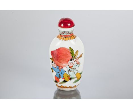 CHINESE CERAMIC SNUFF BOTTLE
in white porcelain and with figural and fruit decoration, mark to base, with red stopper, 8cm hi