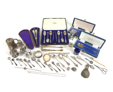 A mixed collection of silver items, including two 'Mayflower' commemorative spoons, a cased set of Albany pattern teaspoons a