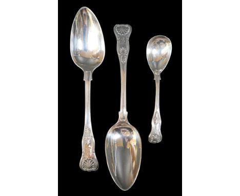 Three William IV Kings pattern spoons, comprising two large table spoons, Morris & Michael Emanuel, London 1929, 23cm long, a