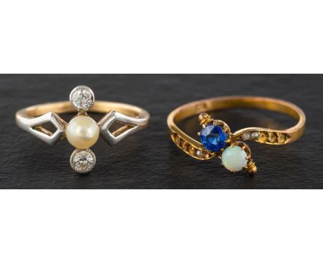 Two gemset rings, including an old-cut diamond and pearl three-stone ring, total estimated diamond weight ca. 0.20ct, H-I col