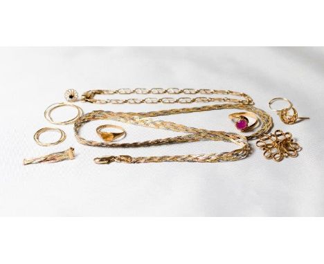 A 9ct. three colour gold necklace, a 9ct. gold flatlink bracelet, a 9ct. gold small signet ring, a gold coloured metal dress 