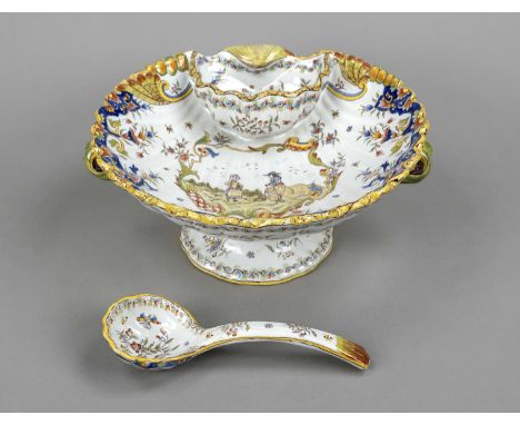 Große Majolika-Muschelschale mit Schöpflöffel, 21. Jh., in der Art der alten italienischen Keramiken, runder Stand, Muschelko
