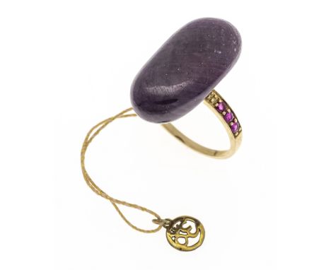Jaipur Rubin Ring GG 375/000 mit einem Rubin Nugget 23 x 12 mm Dunkelrot, opak und 6 rund fac. Rubinen 2 mm, RG 57, 8,2 g