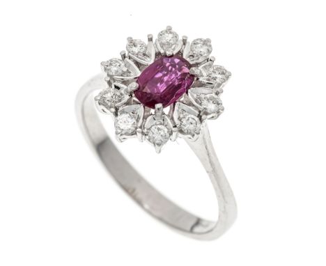 Rubin-Brillant-Ring WG 750/000 mit 10 Brillanten zus. 0,30 ct l.get W-W/VVS und einem oval fac.Rubin 6 x 4 mm in guter Farbe,