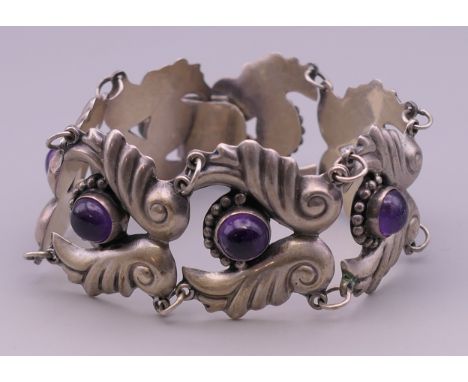 A silver amethyst bracelet. 18.5 cm long.