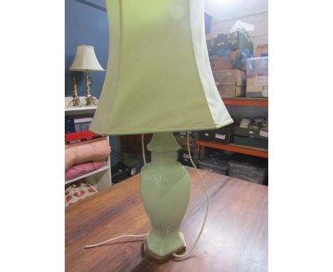 ceramic green lamp (no plug)&nbsp;