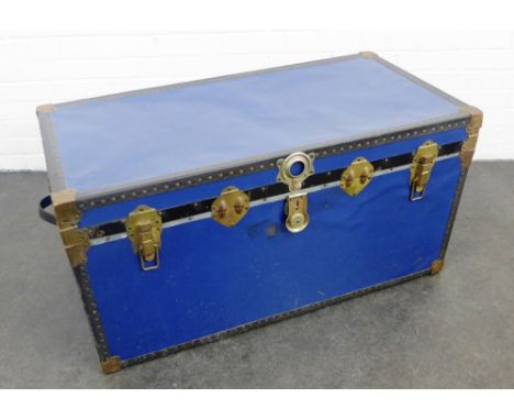 Blue storage trunk, 52 x 102cm 