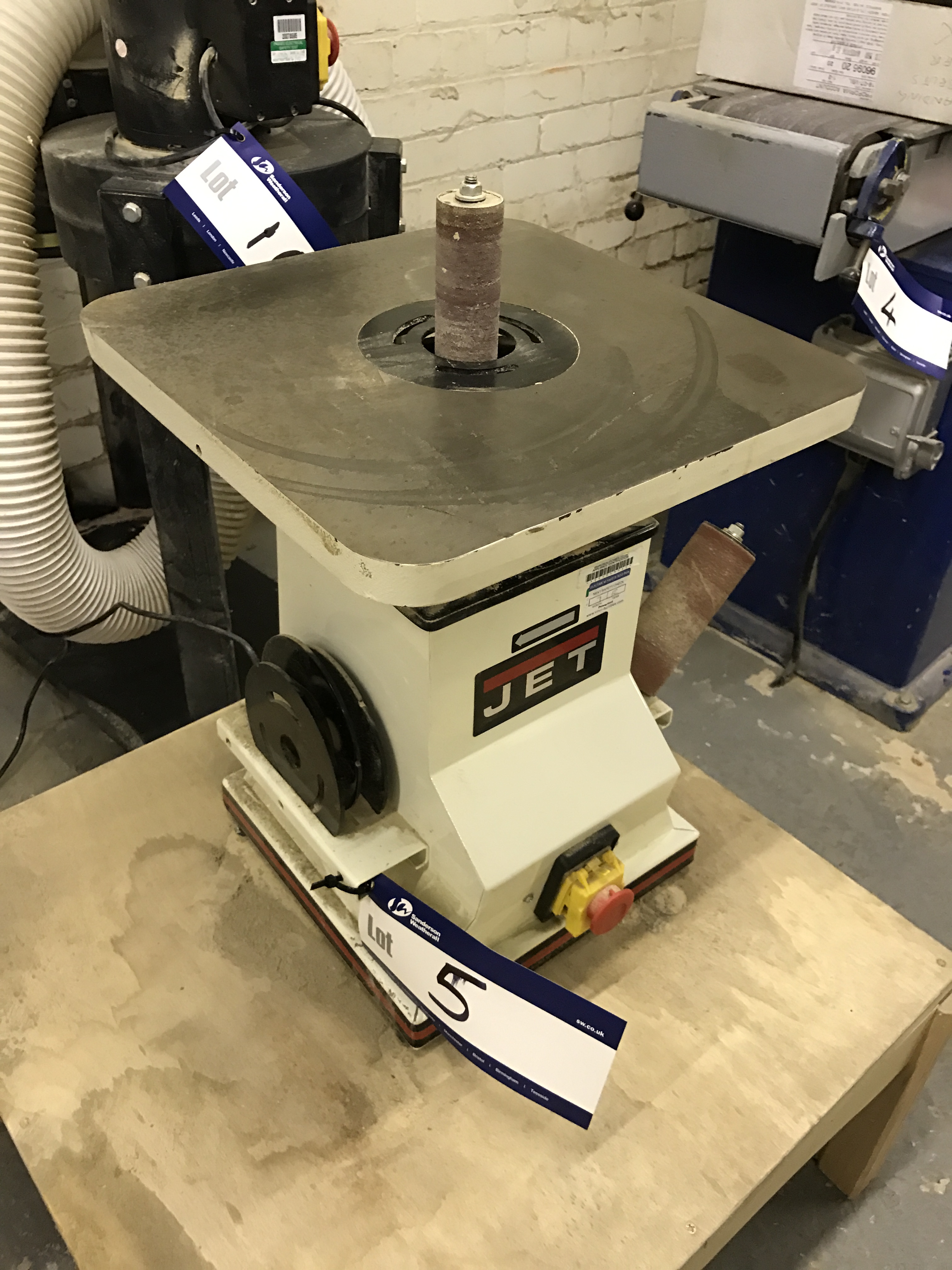 Jet JBO55 Bobbin Sander c/w 4 Attachments 2015, Serial Number 5091 717
