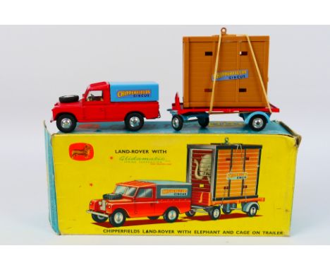 Corgi Toys - A boxed Corgi Toys GS19 Gift Set 'Chipperfields Circus' Land Rover with Elephant & Cage on Trailer. The Land Rov
