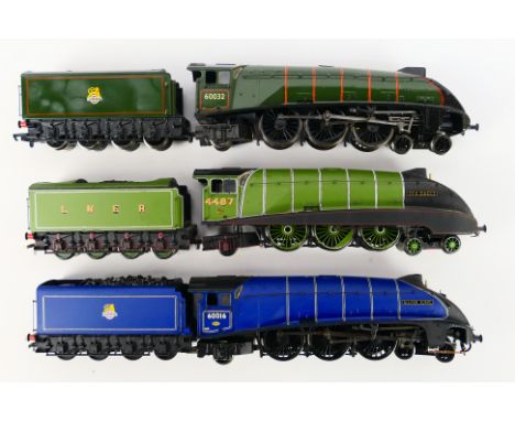 Bachmann - Three unboxed Bachmann OO gauge Class A4 4-6-2 steam locomotives and tenders. Lot consists of Op.No. 60032 (no nam
