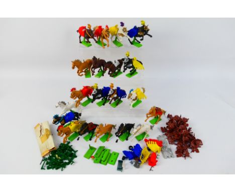 Britains - An unboxed collection of 20 Britains Deetail unfinished horses. The horses are from the Knights & Turks, and vario