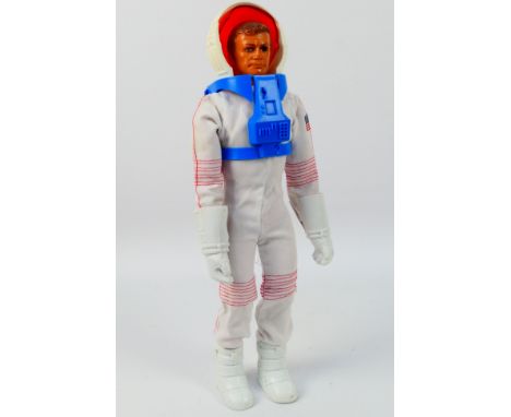 Denys Fisher - Kenner - An unboxed Kenner 'Steve Austin' (Six Million Dollar Man) in 'Mission To Mars Bionic Adventure Set'. 