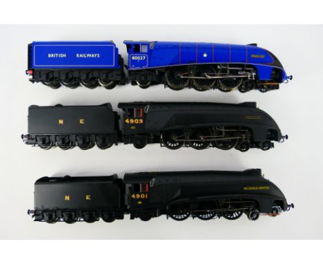 Hornby - Three unboxed Hornby OO gauge Class A4 4-6-2 steam locomotives and tenders. Lot consists of Op.No. 4901 'Sir Charles