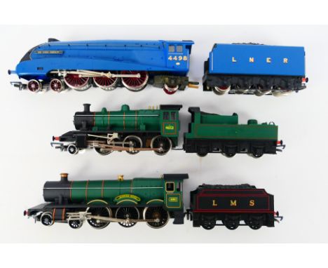 Hornby - Three unboxed Hornby OO gauge steam locomotives and tenders. Lot comprises Class A4 4-6-2 Op.No. 4498 'Sir Nigel Gre