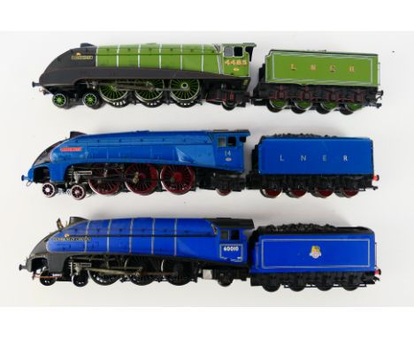 Bachmann - Three unboxed Bachmann OO gauge Class A4 4-6-2 steam locomotives and tenders. Lot consists of Op.No. 60010 'Domini