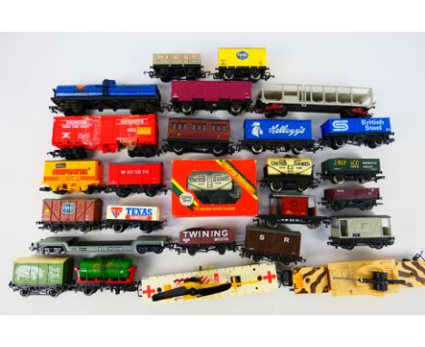 Lima - Wrenn - Hornby - Tri-ang - 26 predominately unboxed items of freight rolling stock; Lot includes Hornby 'Task Force Ac