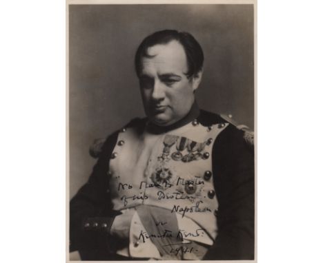  ENTERTAINMENT: Selection of vintage signed 8 x 10 photographs and slightly smaller etc., by various stage and screen actors 