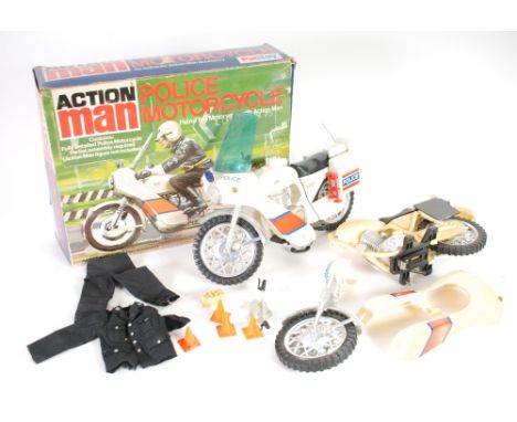 A MODERN SPANISH PLASTIC 'BOOMER' BUBBLE GUM DISPENSER, also two boxed Subbuteo games, and ANOTHER 'SQUADS' FOUR MODERN NARCO